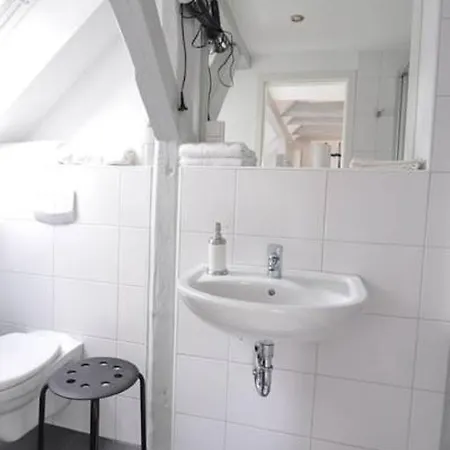 Wertschaetzer II - Unter Der Wehme Apartment Detmold Room photo